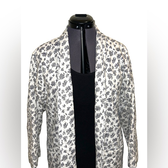 Bobbie Wren, Clad + Cloth • Quilted Open Front Floral Jacket, 100% Cotton, Med - Picture 4 of 16